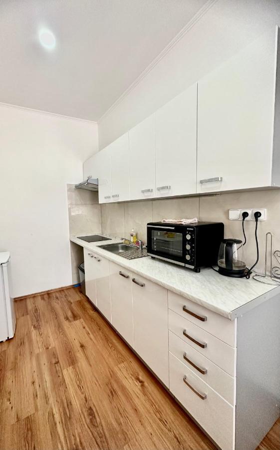 Apartment Erika การ์โลวีวารี ภายนอก รูปภาพ