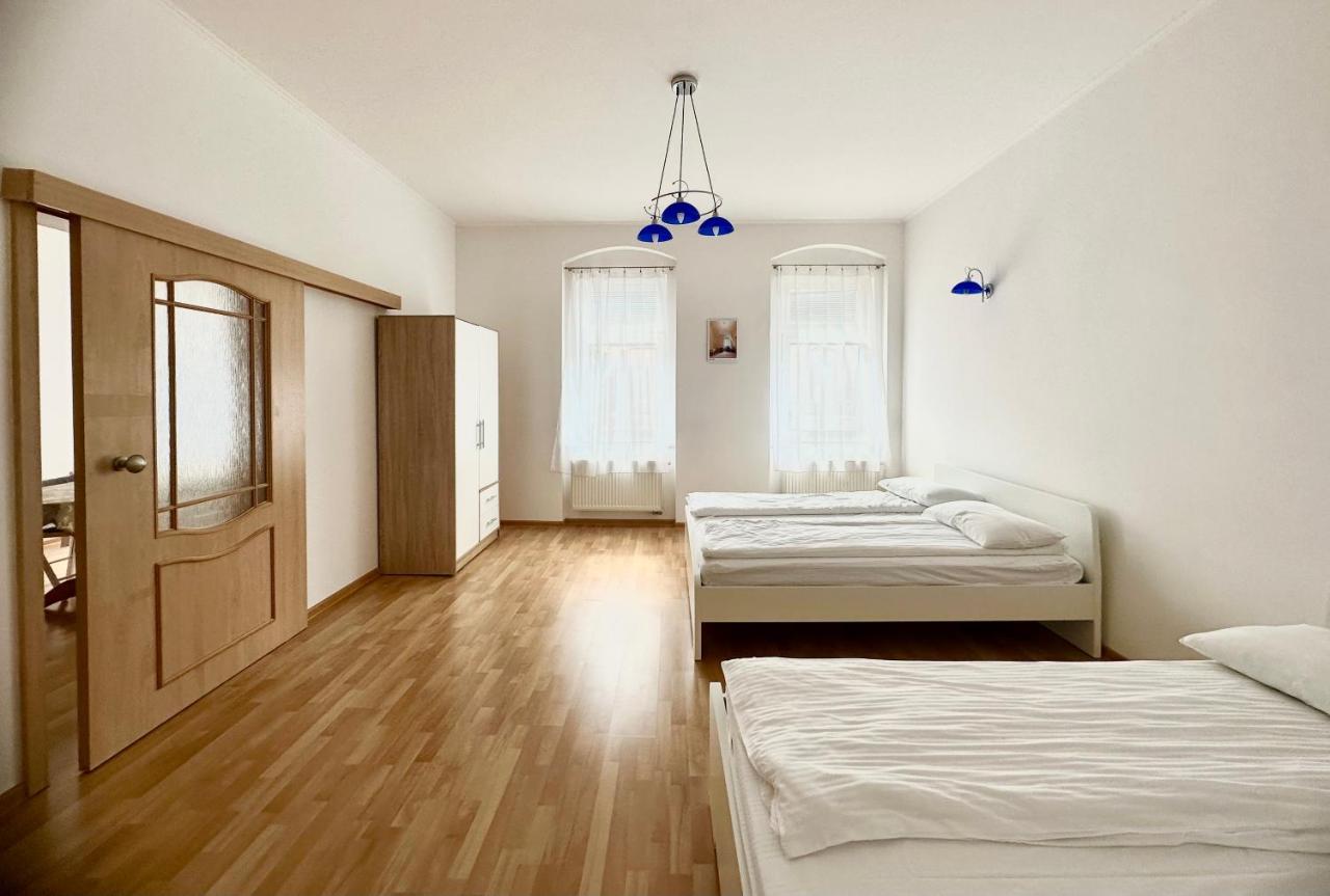 Apartment Erika การ์โลวีวารี ภายนอก รูปภาพ