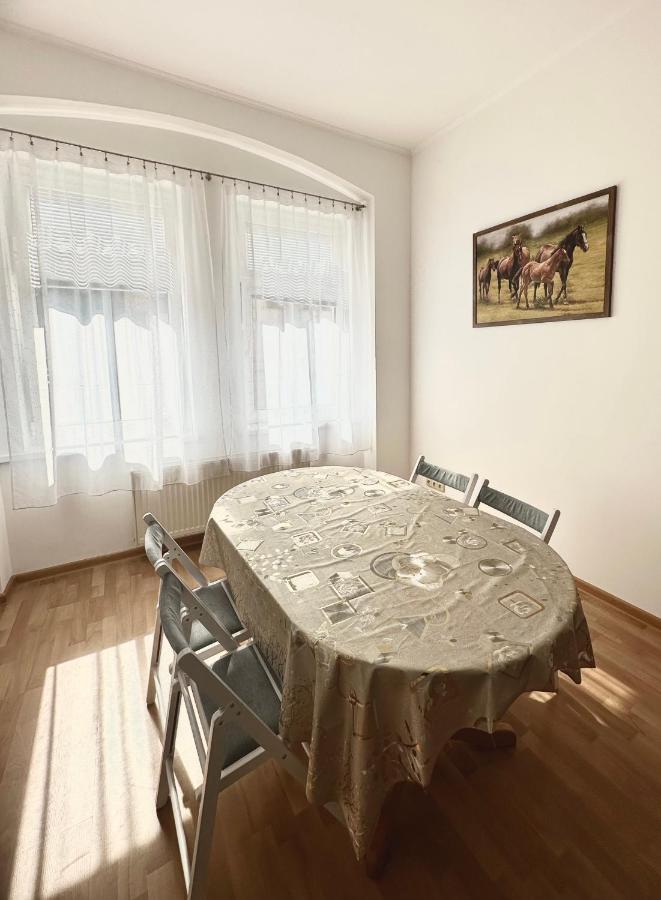 Apartment Erika การ์โลวีวารี ภายนอก รูปภาพ